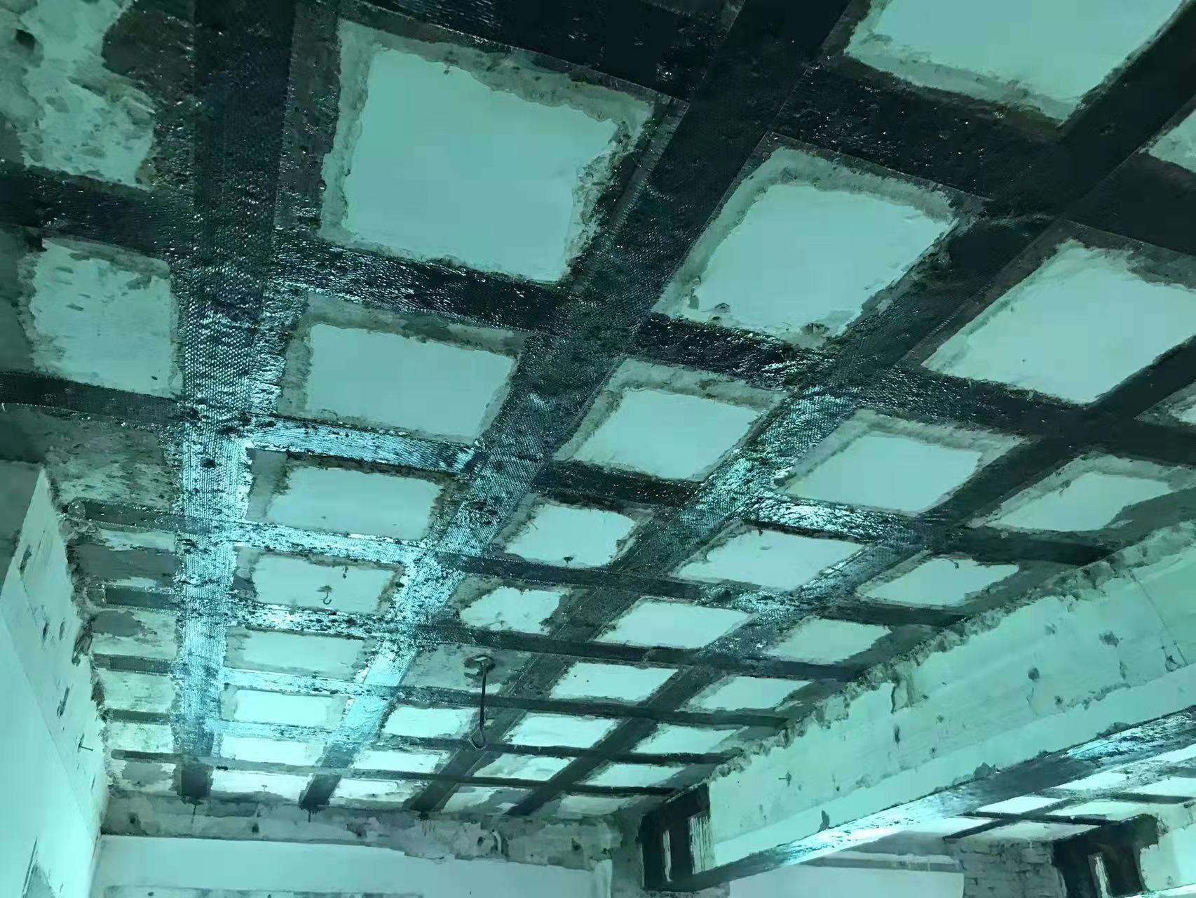 云梦粘碳纤维布施工工艺